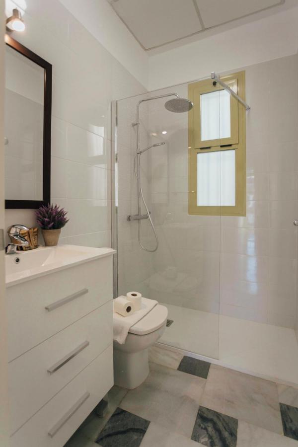 San Julian Apartment เซบีญา ภายนอก รูปภาพ