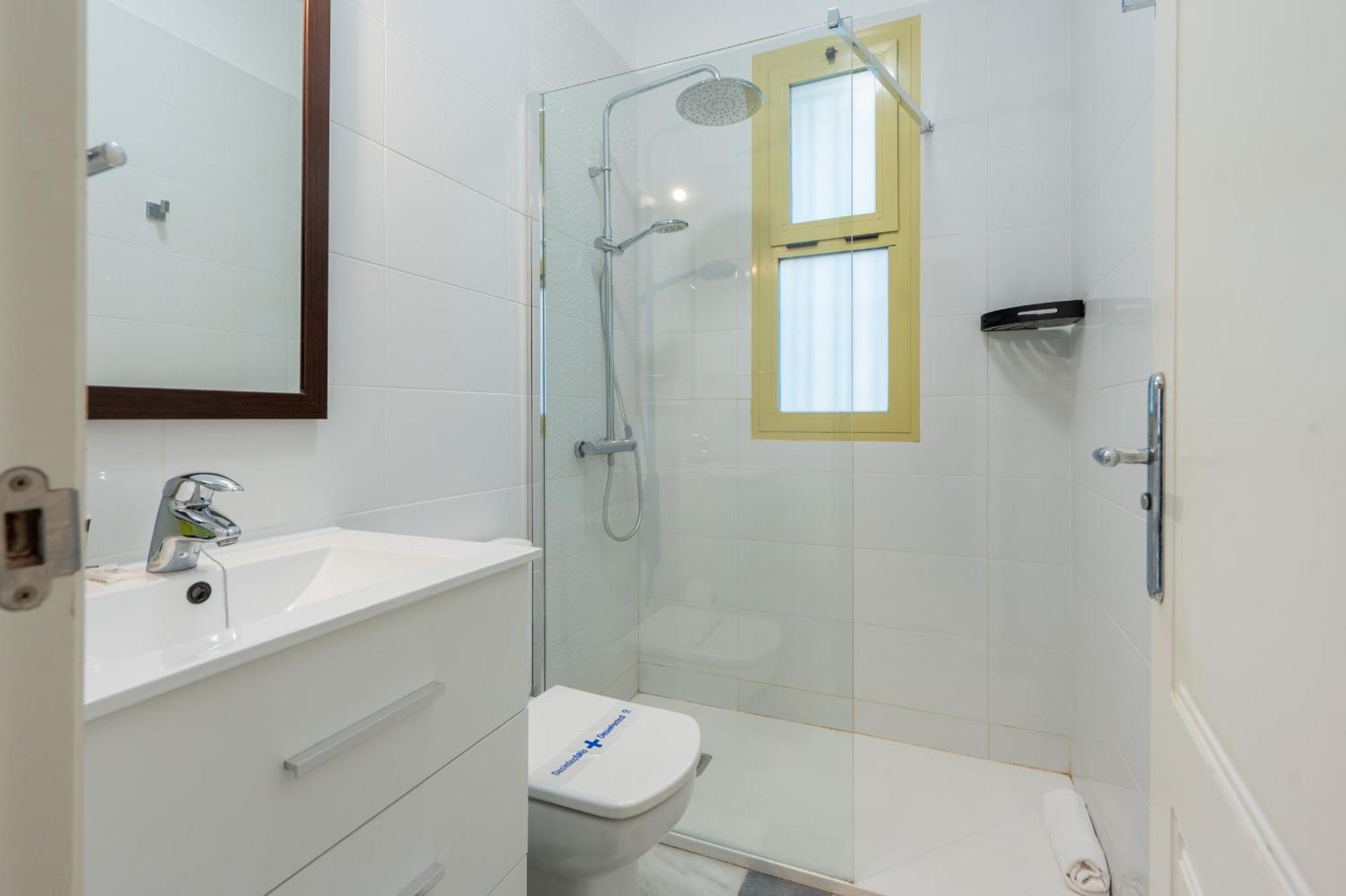 San Julian Apartment เซบีญา ภายนอก รูปภาพ